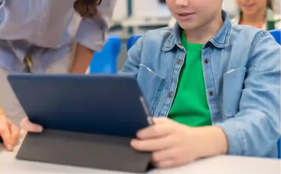 How can digital assistive technology help students